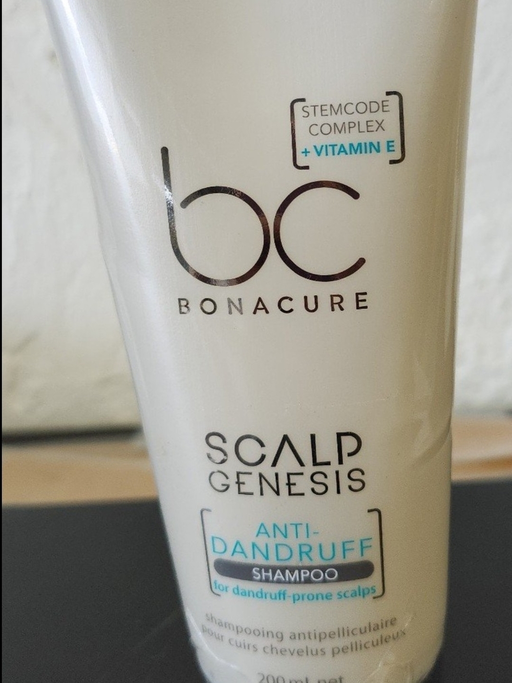 Bonacure Scalp Genesis Anti-Dandruff Shampoo